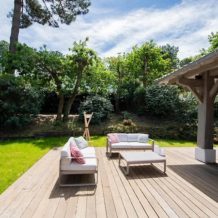 Pereire Les Pins アルカション