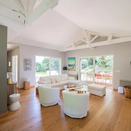Pereire Les Pins Villa